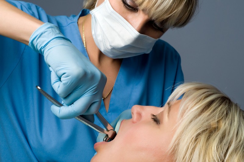 Reasons to See a Cosmetic Dentist in Toms River, NJ